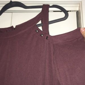 Rock & Republic Open Shoulder Top